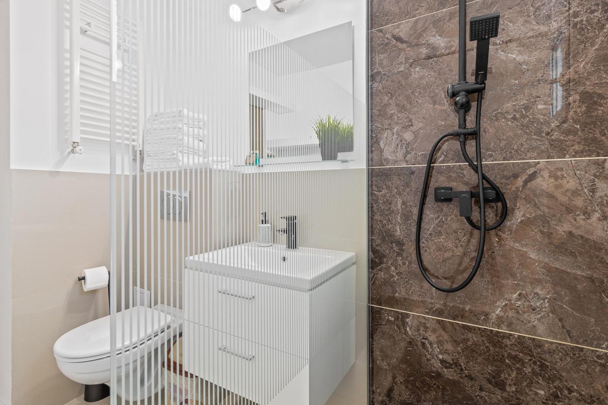 Apartament Helena Oradea Zewnętrze zdjęcie